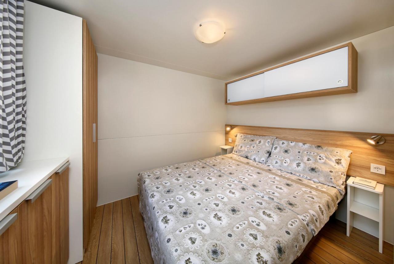 Albatross Mobile Homes On Camping Bella Italia Peschiera del Garda Exterior photo